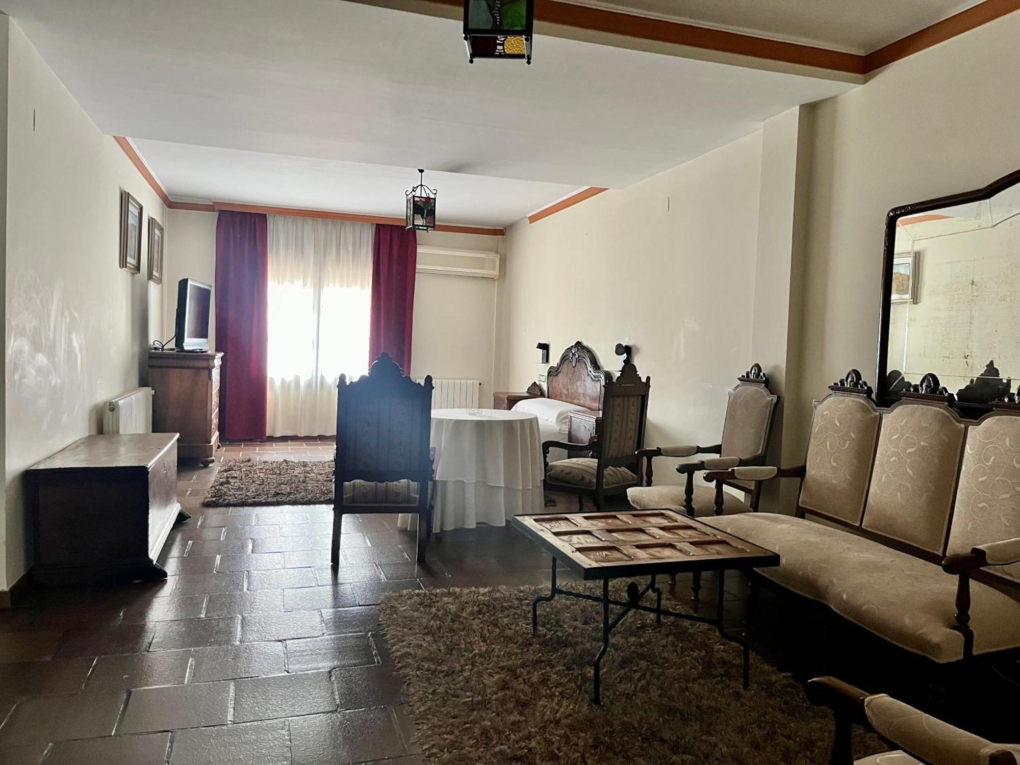 Seto Del Palancar Hotel 2*